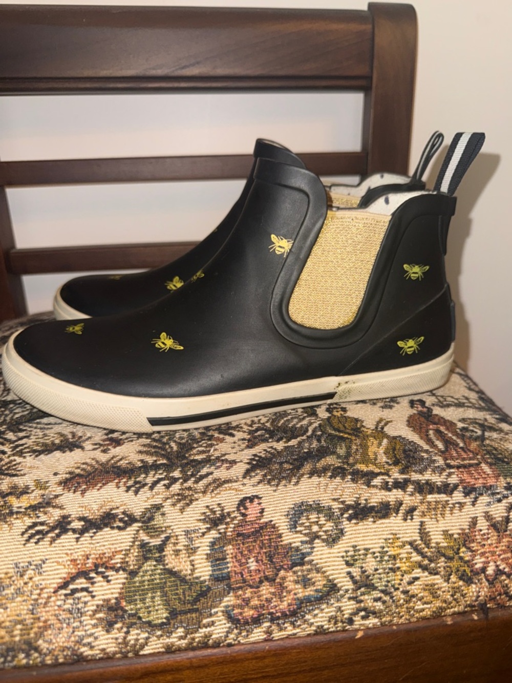 Joules Rainwell Bee Print Chelsea Rain Boots Black Gold Women’s US 7 EU 38 - Picture 11 of 16